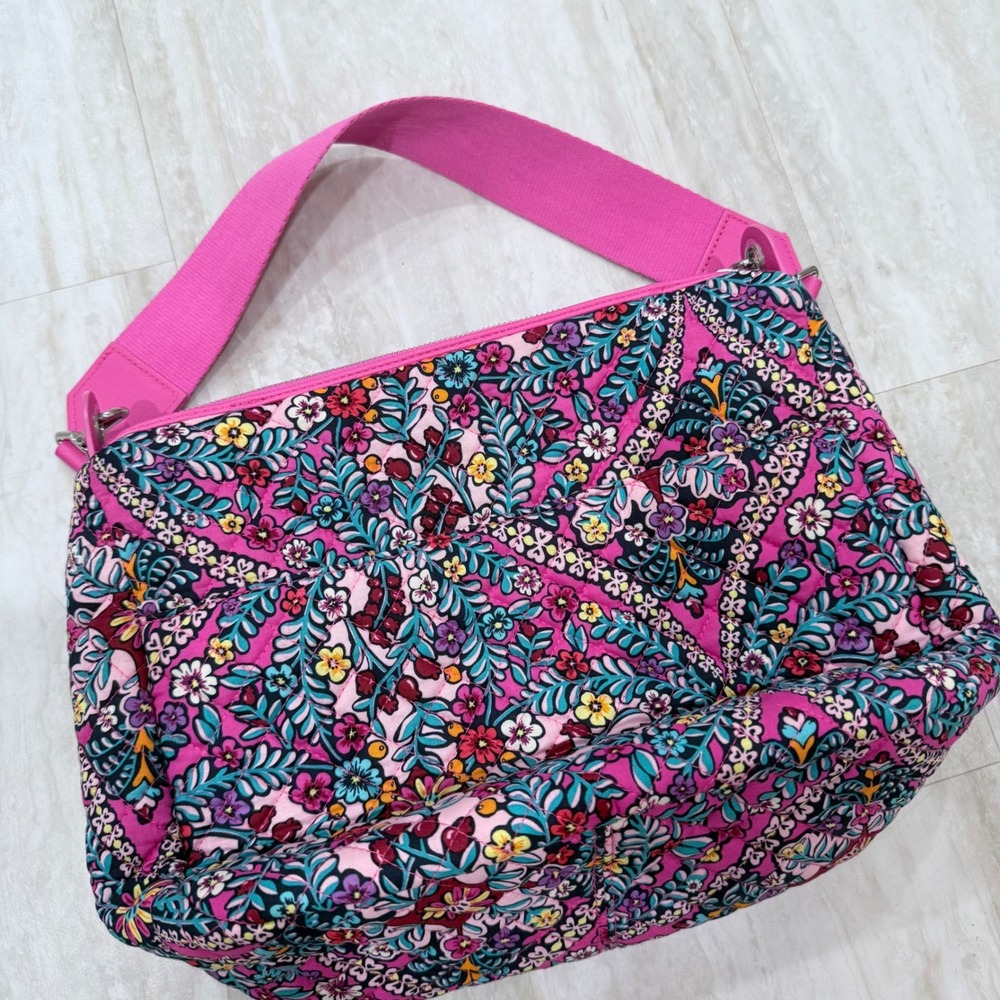 Vera Bradley Pink Floral Quilted Cotton Shoulder Bag Crossbody Handbag NWOT - Picture 5 of 8